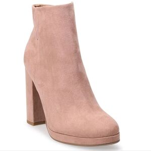 LC LAUREN CONRAD Souffle stack heel ankle boots size 8.5 in blush pink